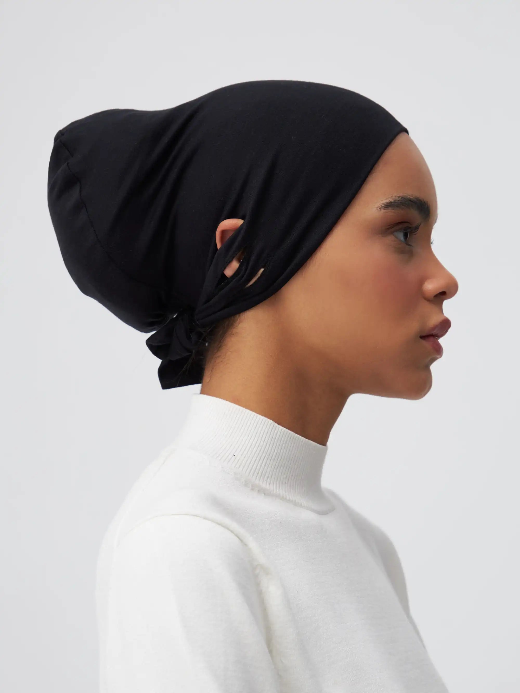 Slit Tie Back Bone - Black