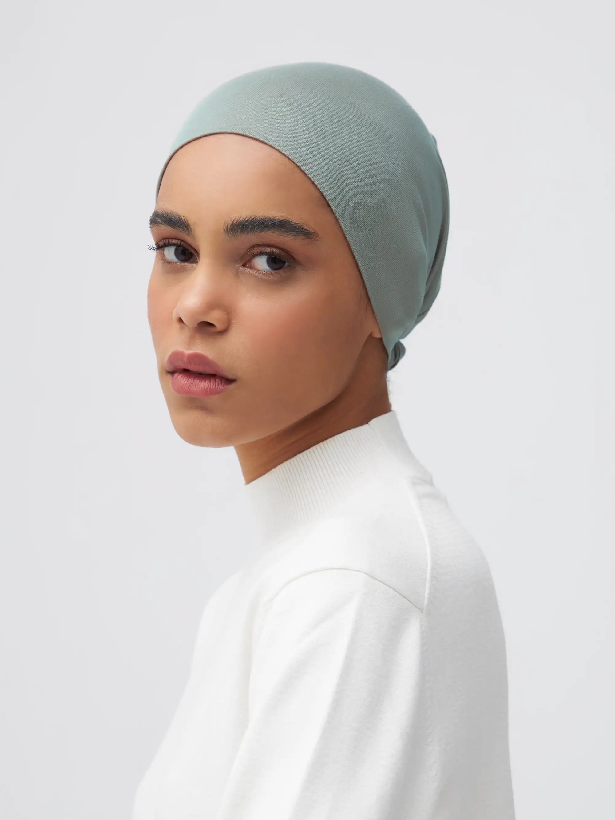 Tie Back Bone - Black