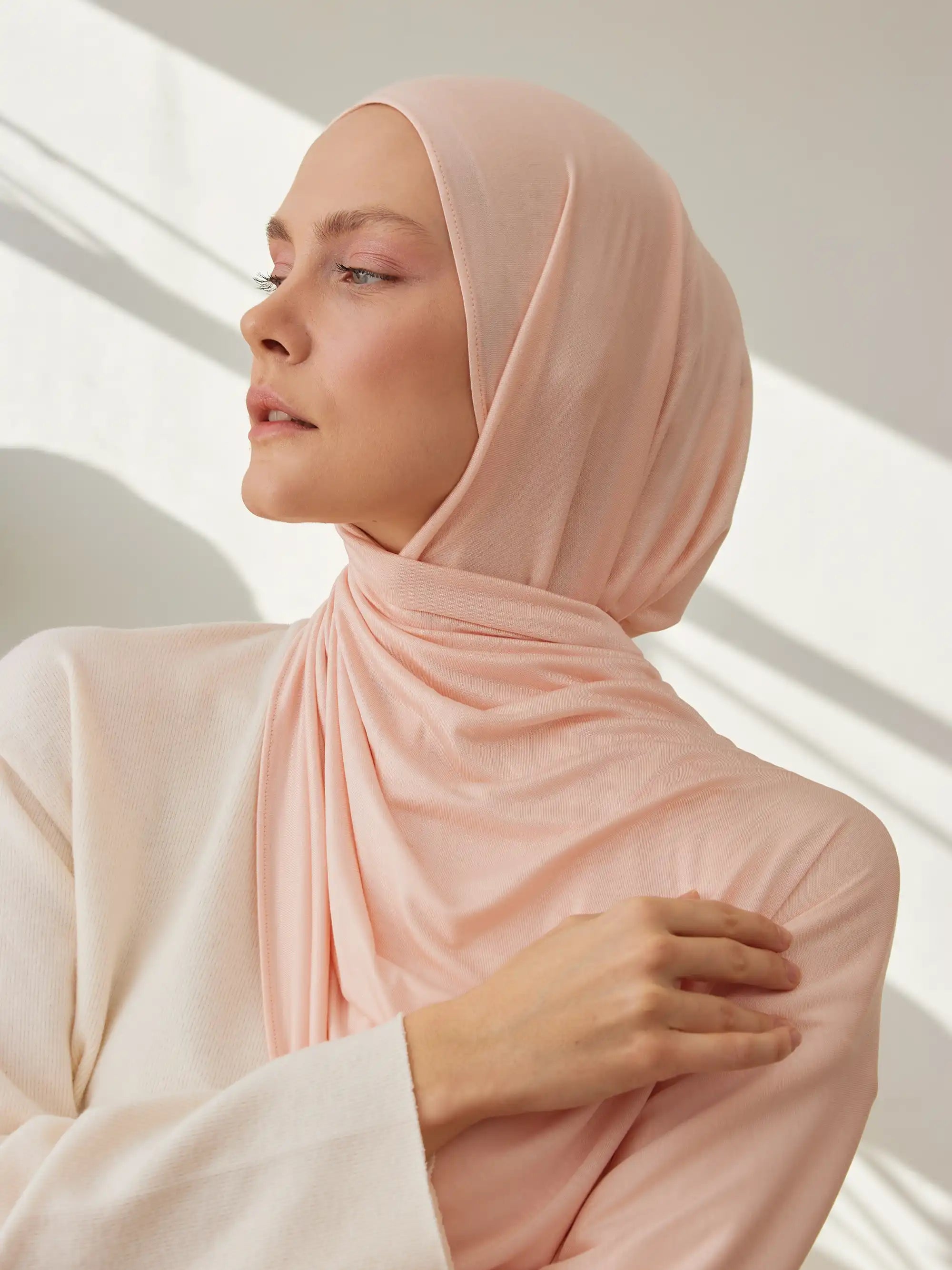 Small Jersey Light Hijab - Cream Pink