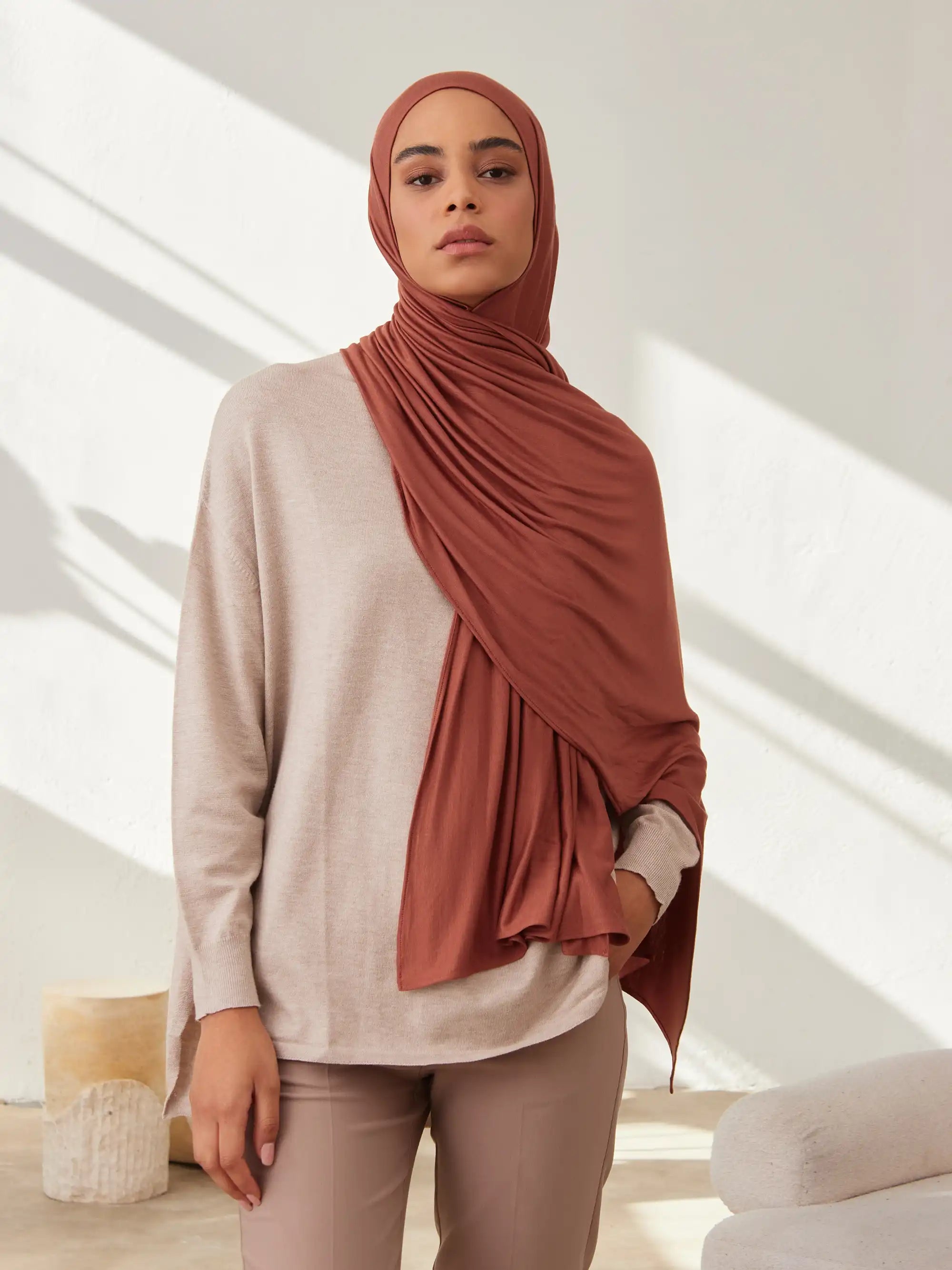 Small Jersey Light Hijab - Redwood