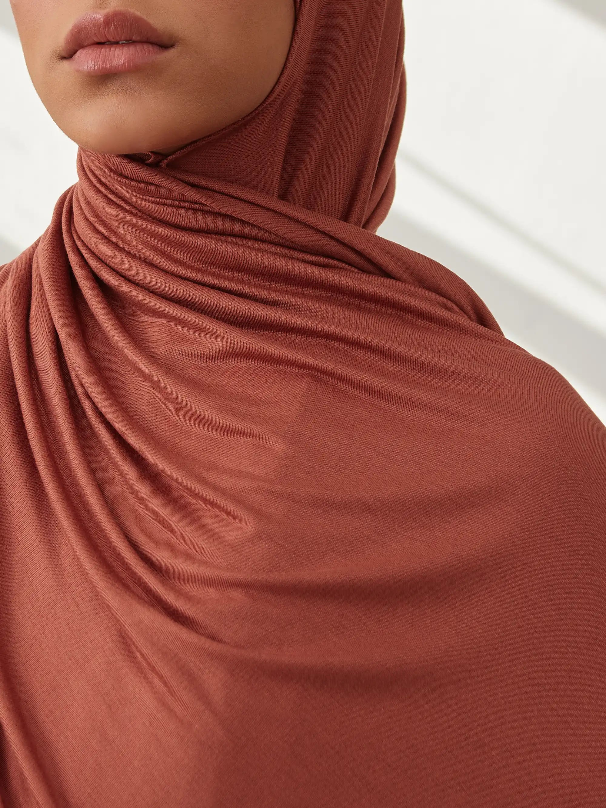 Small Jersey Light Hijab - Redwood