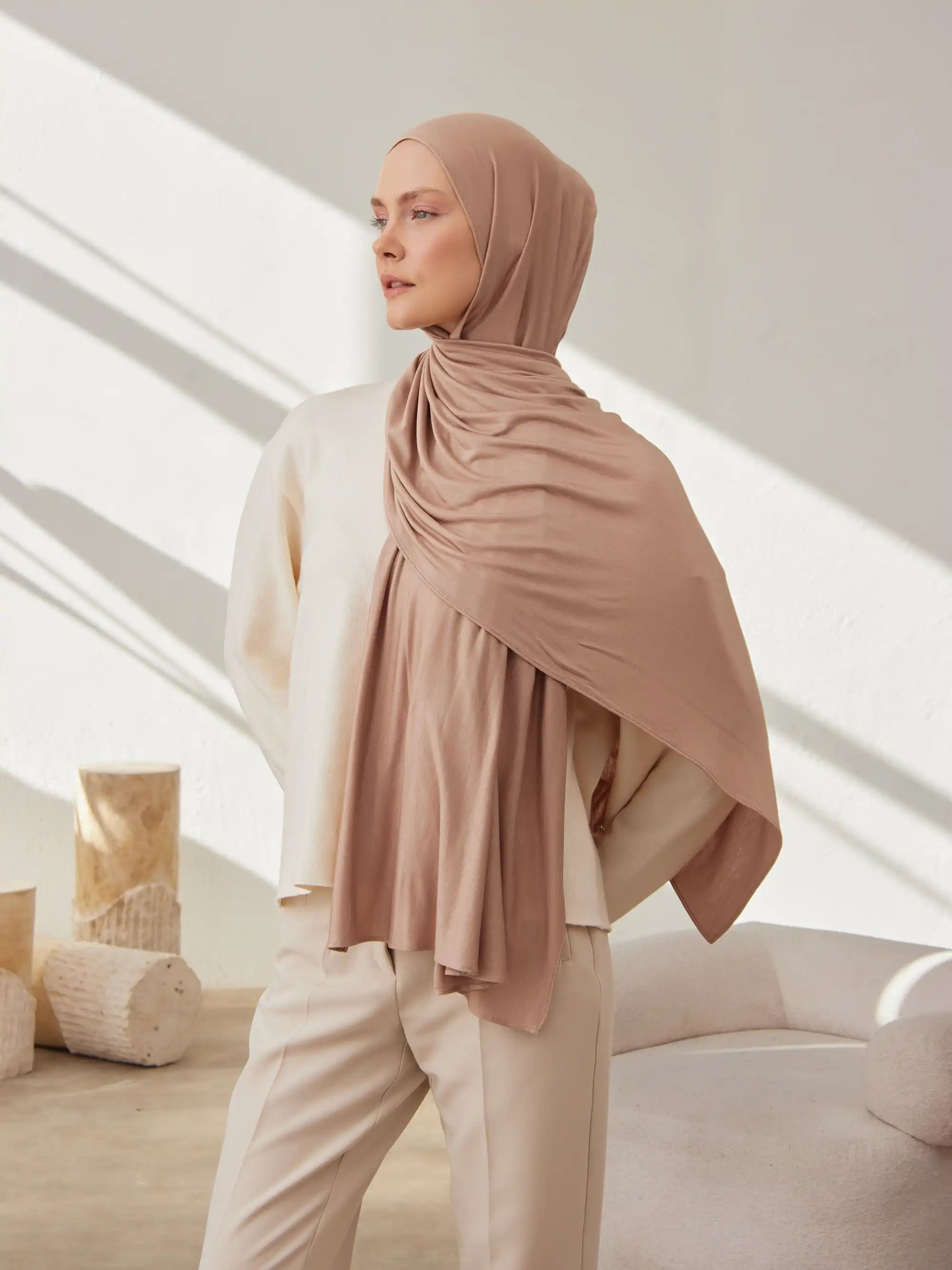 Jersey Light Hijab - Warm Taupe