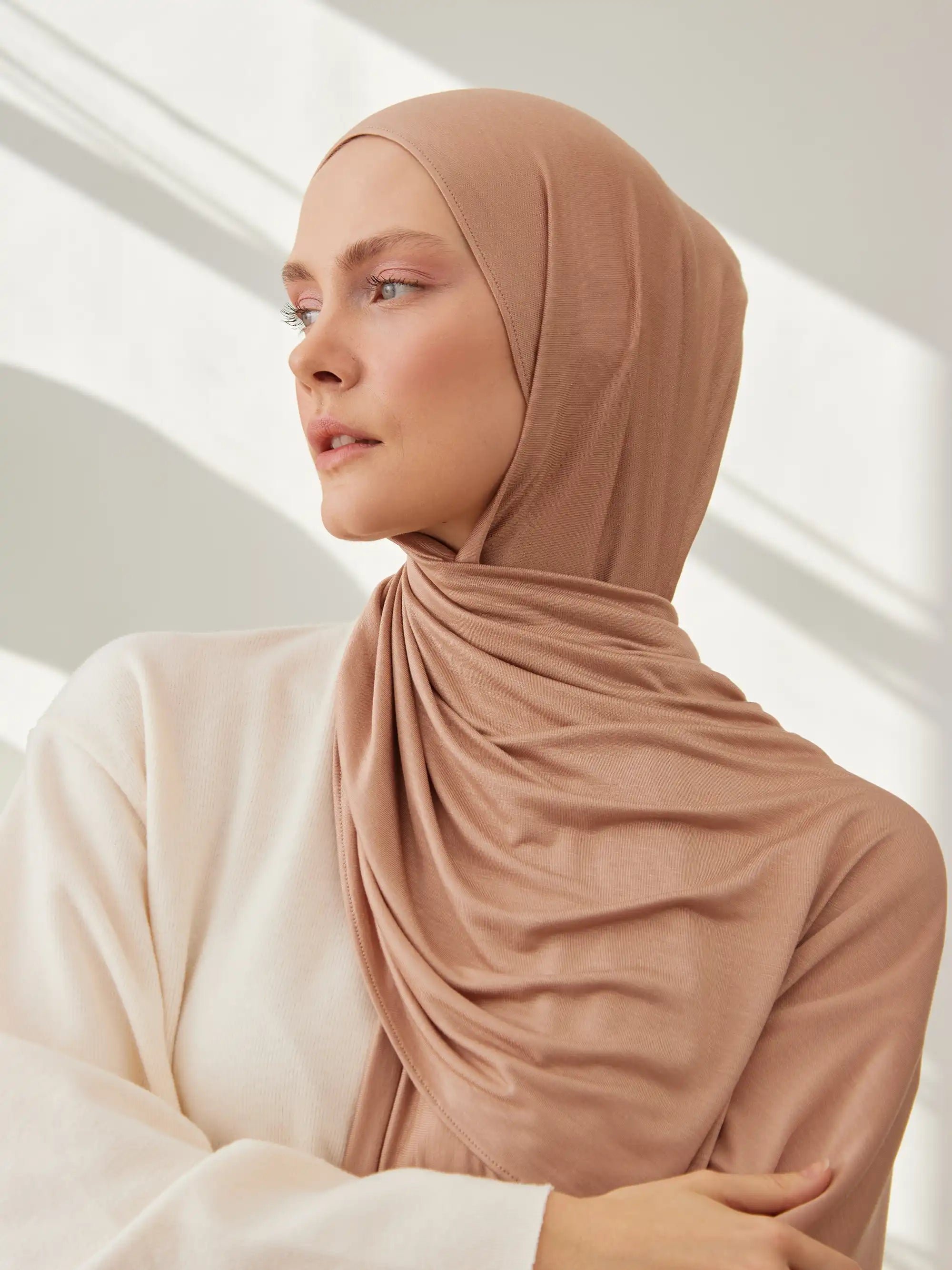 Small Jersey Light Hijab - Warm Taupe
