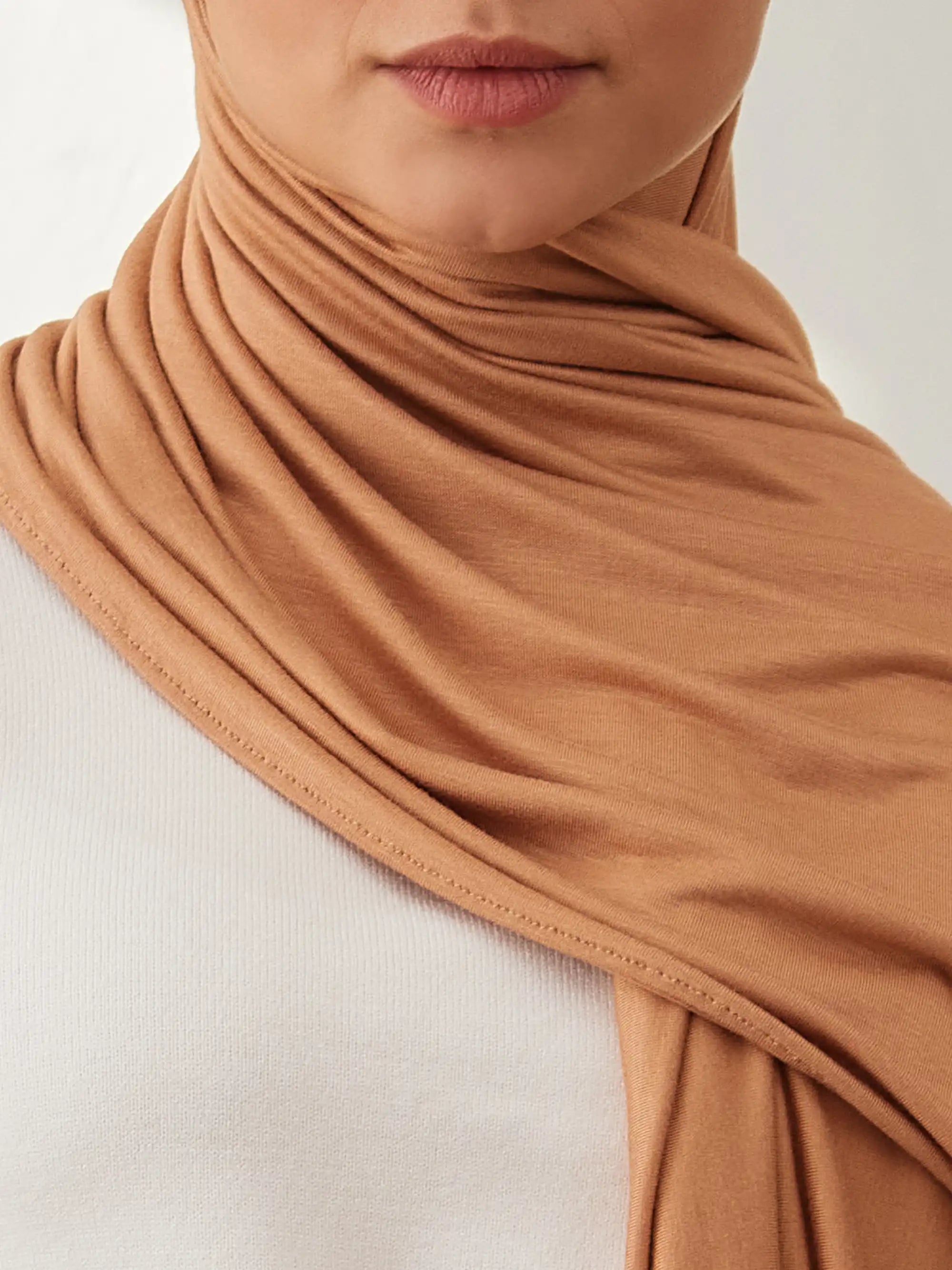 Small Jersey Light Hijab - Lion