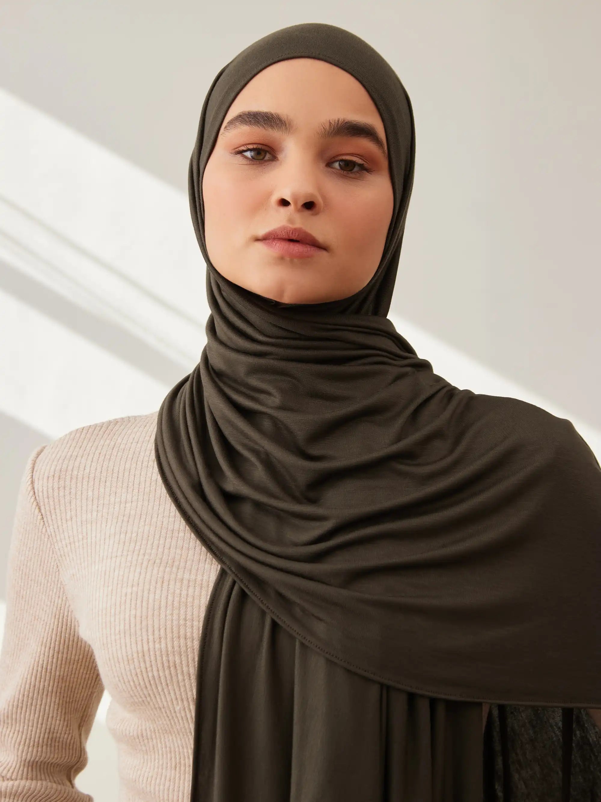 Small Jersey Light Hijab - Khaki