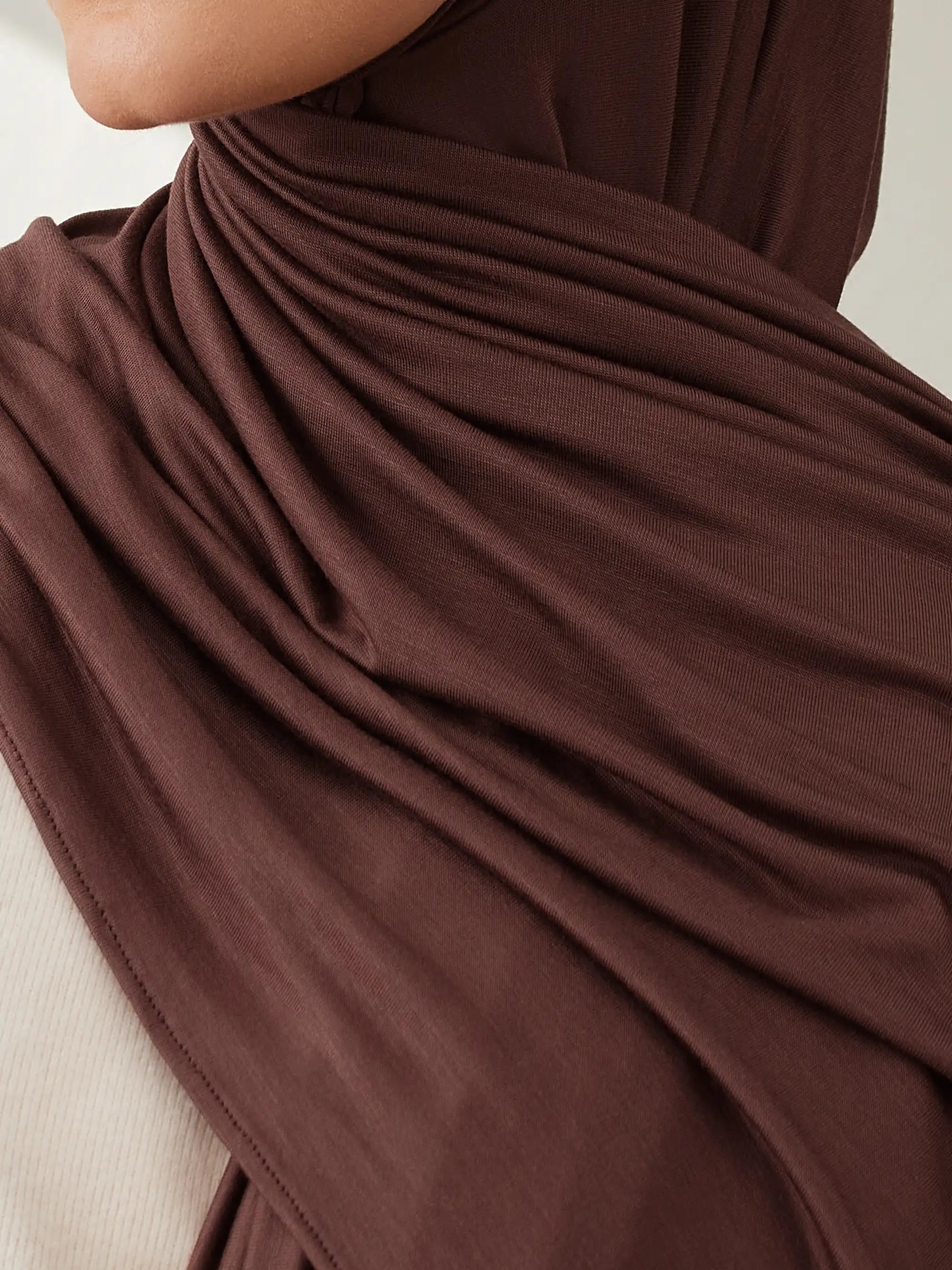 Small Jersey Light Hijab - Mocha