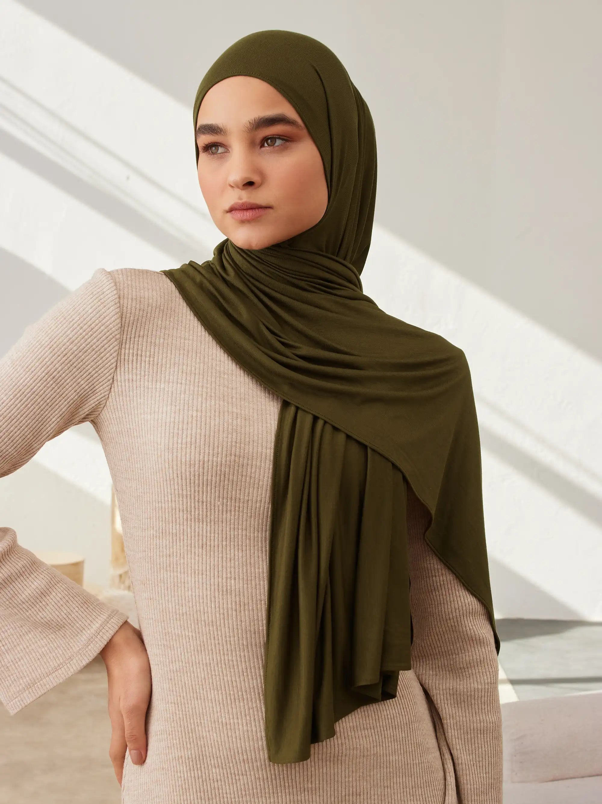 Jersey Light Hijab - Dark Olive