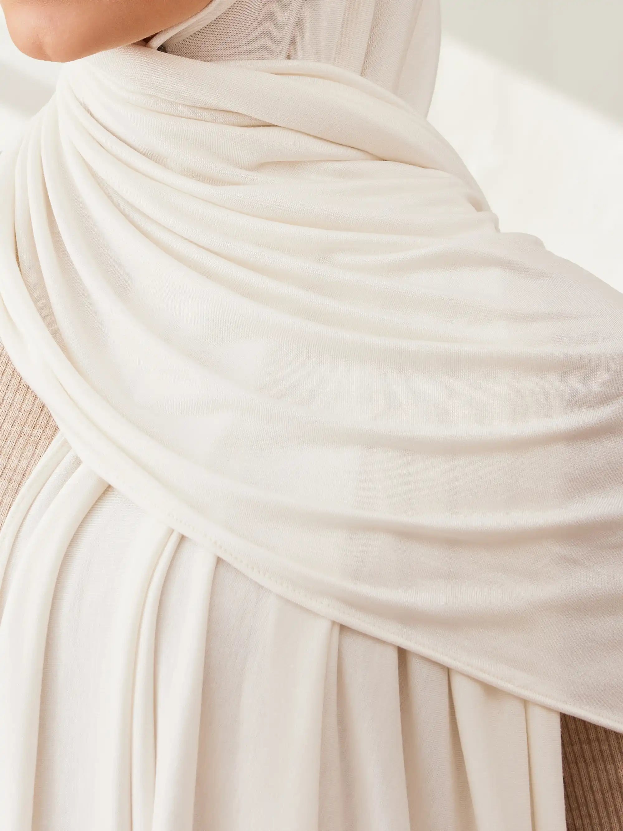Small Jersey Light Hijab - Ivory
