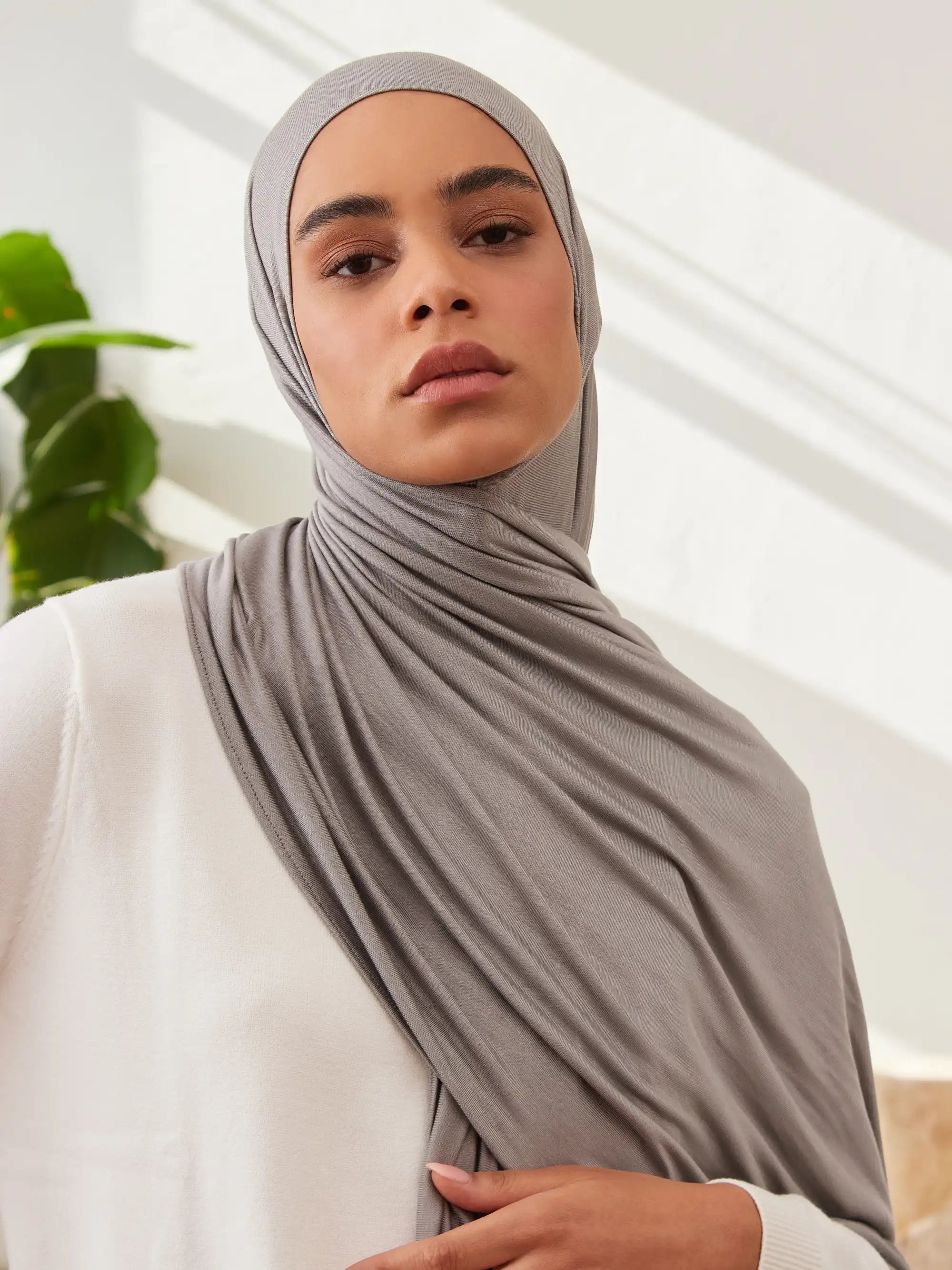 Small Jersey Light Hijab - Silver
