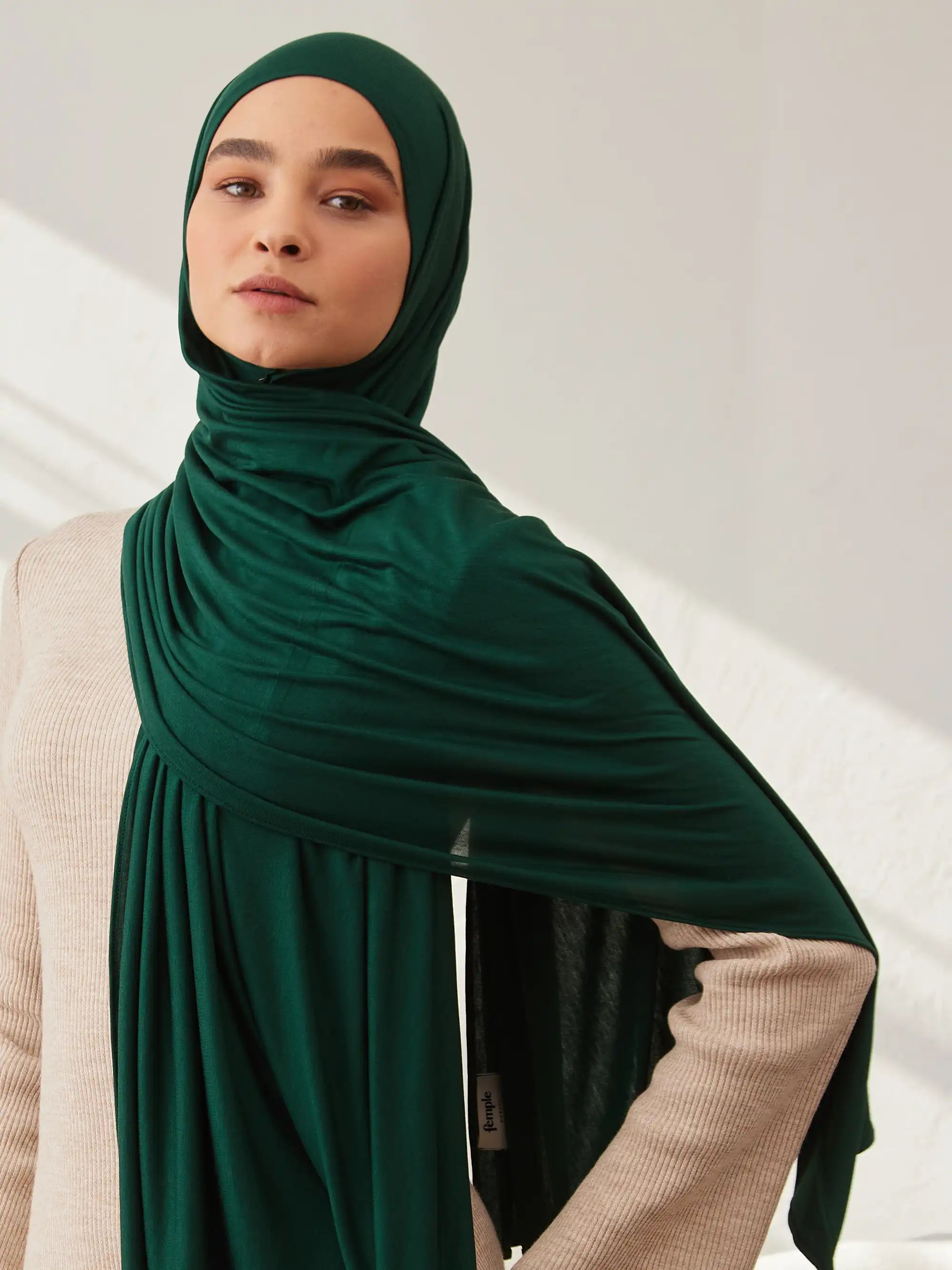 Jersey Light Hijab - Pine Green