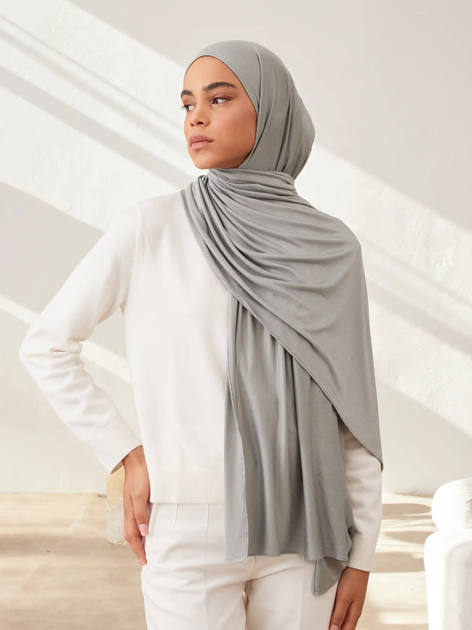 Small Jersey Light Hijab - Gray Green