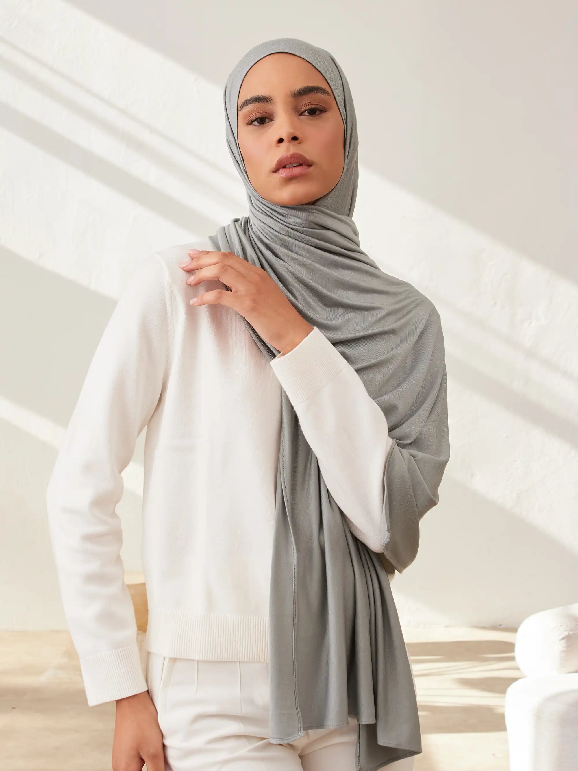 Small Jersey Light Hijab - Gray Green