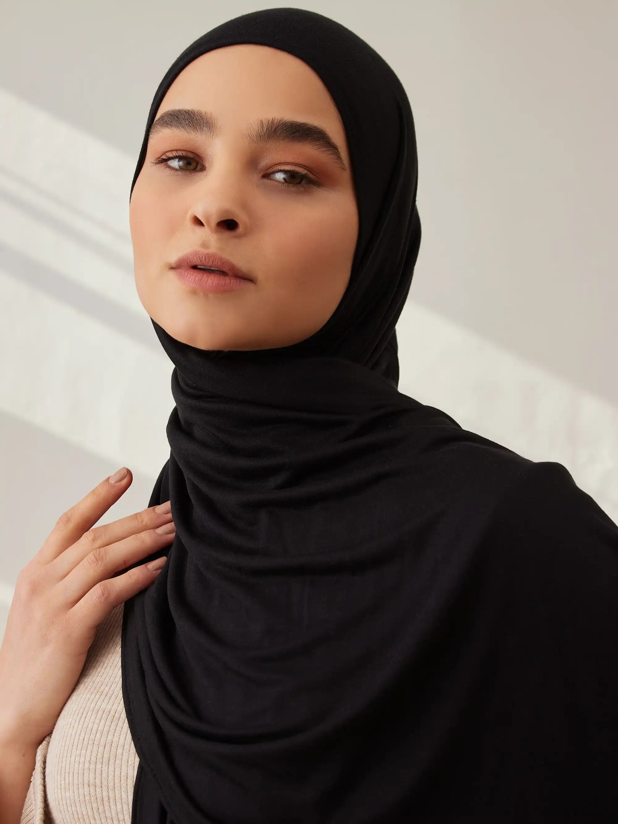 Small Jersey Light Hijab - Black
