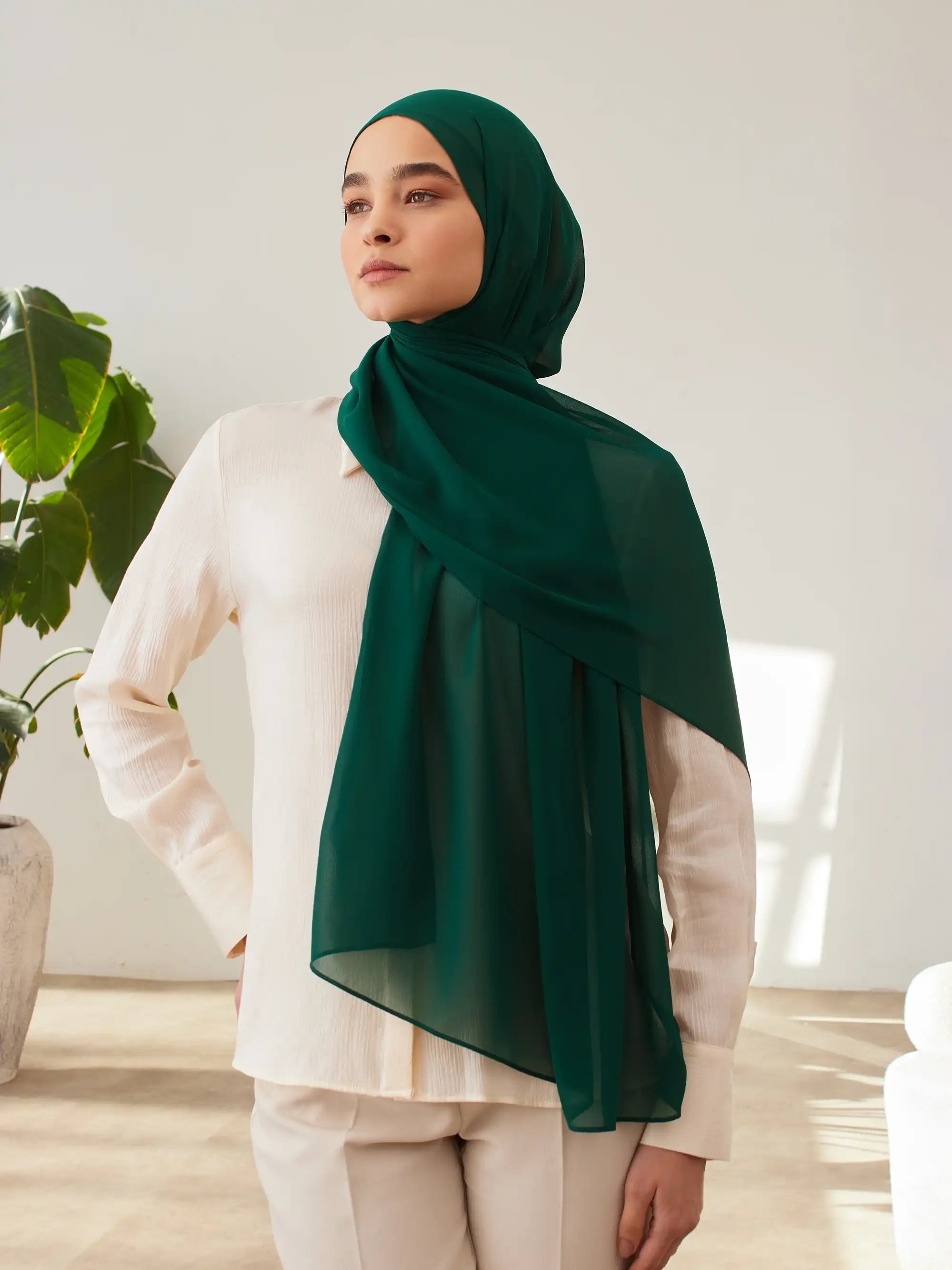 Small Luxury Chiffon Hijab - Pine Green