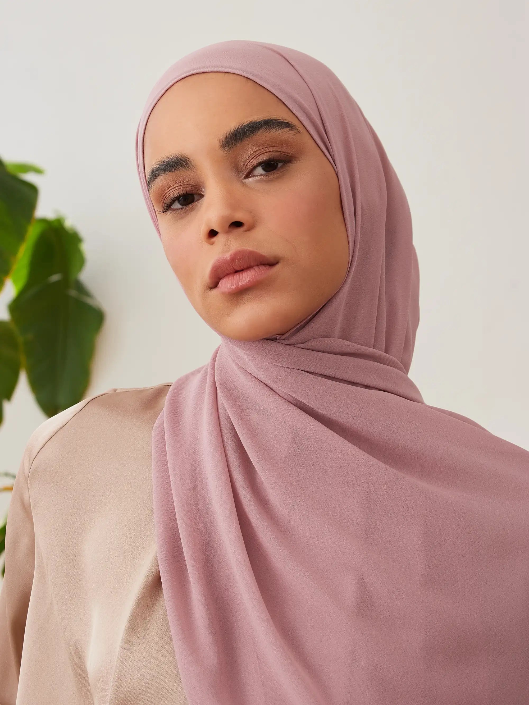 Small Luxury Chiffon Hijab - Blush