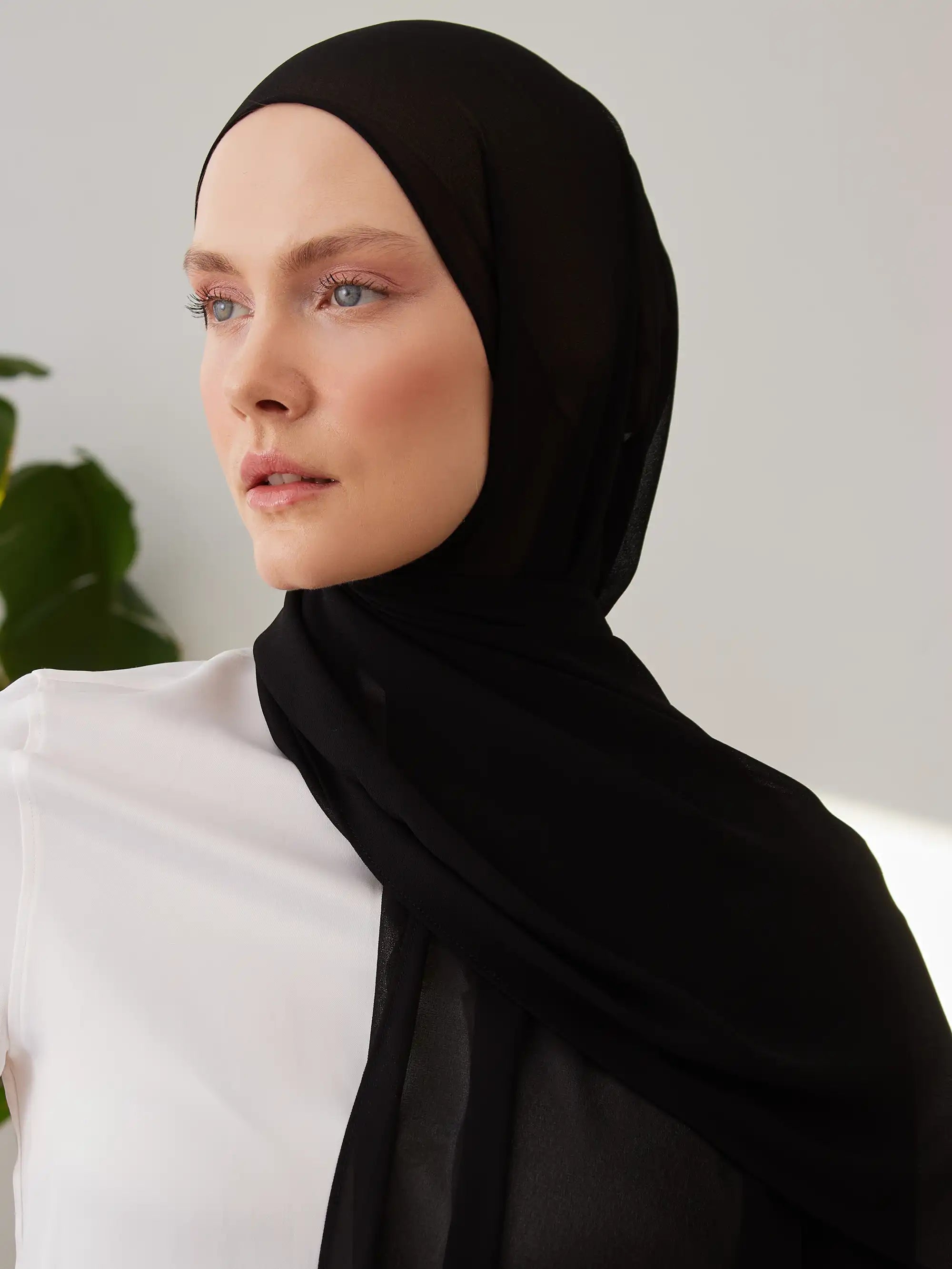 Deluxe Chiffon Hijab - Black