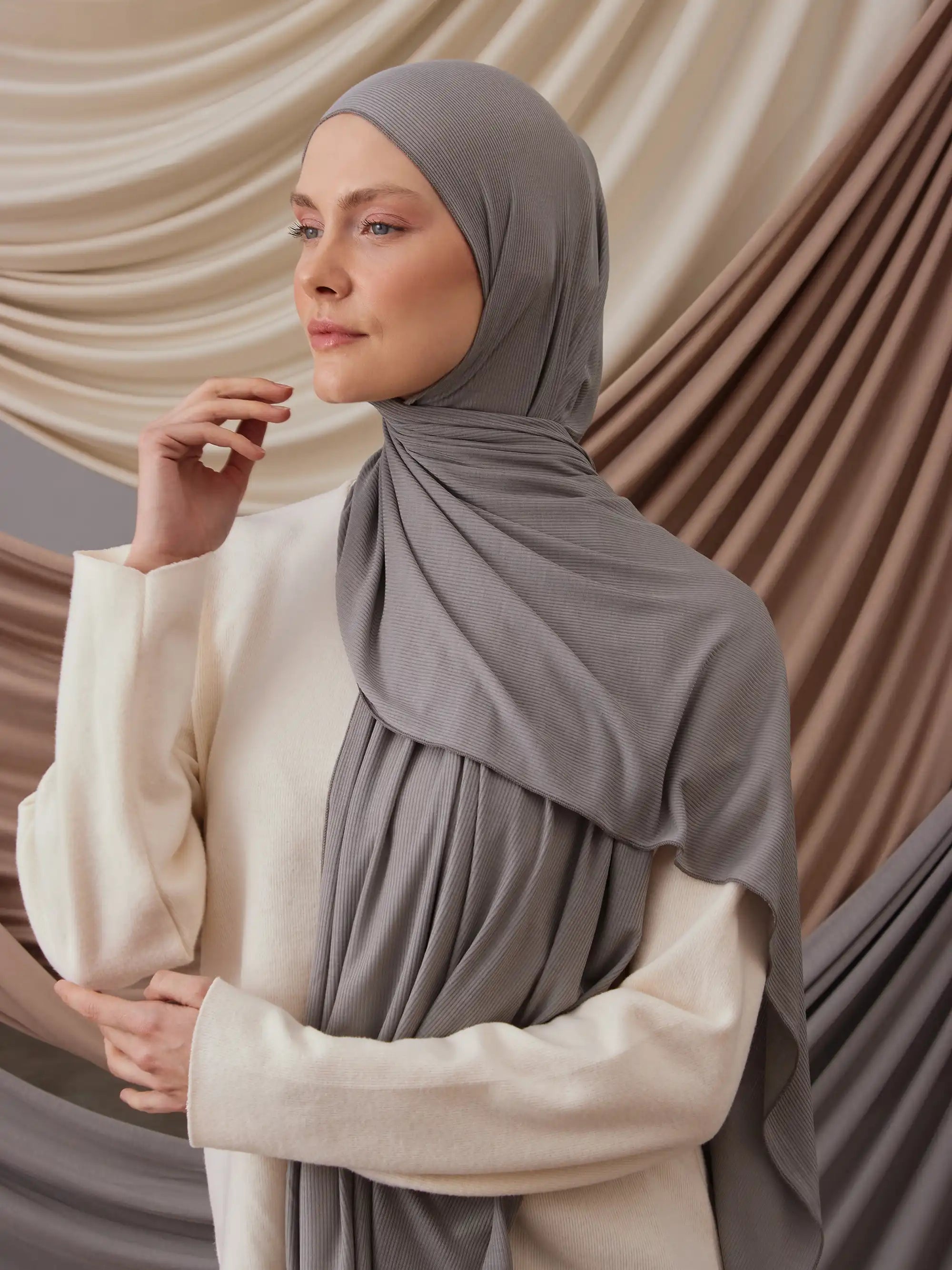 Small Ribbed Jersey Hijab - Silver