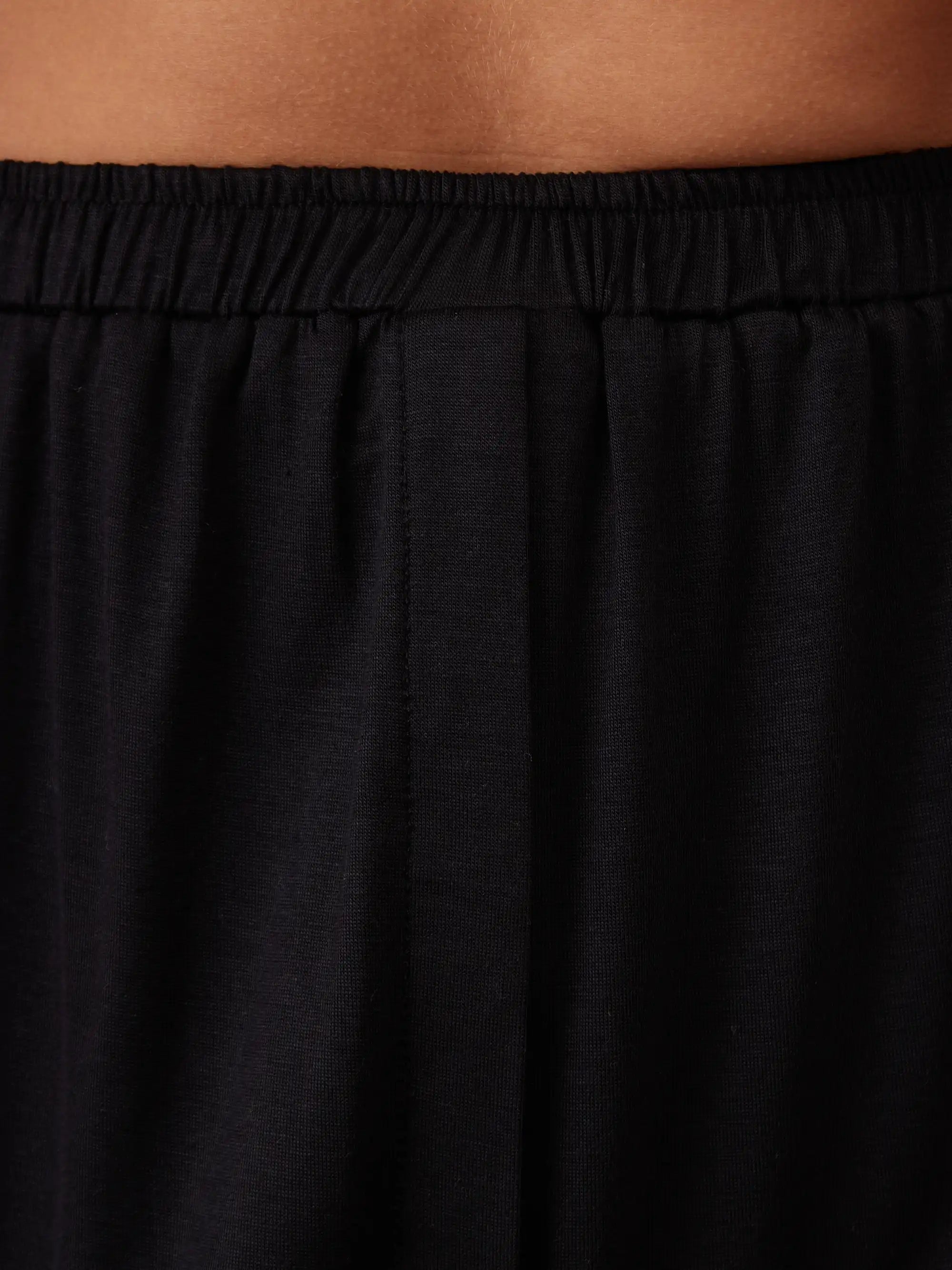 Light Round Hip Cover - Black