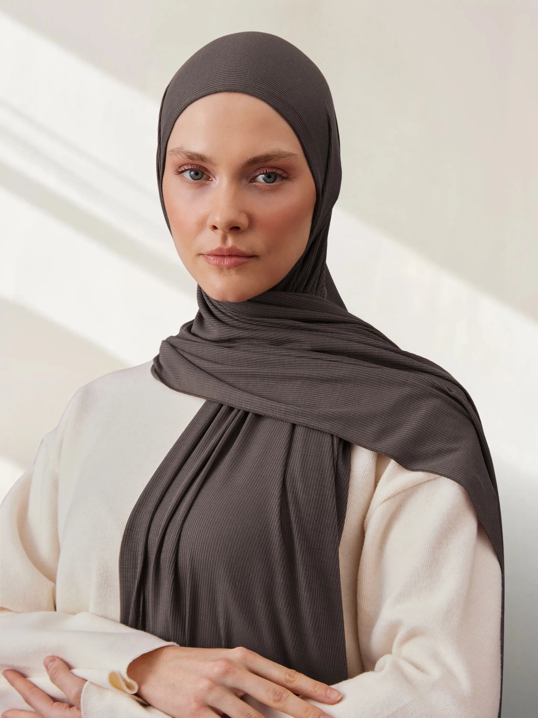 Small Ribbed Jersey Hijab - Grey Mink