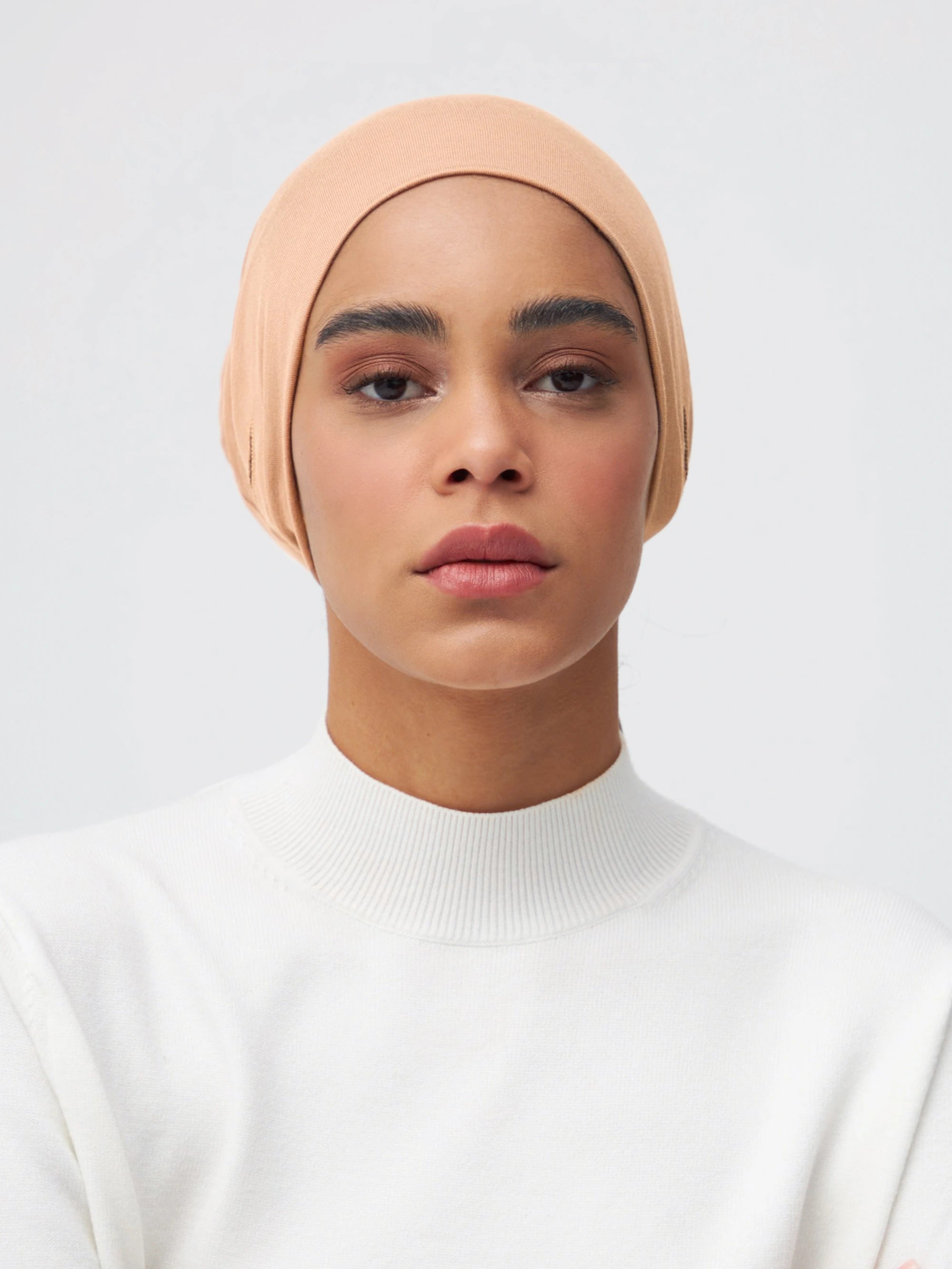 Slit Tie Back Bone - Beach Sand