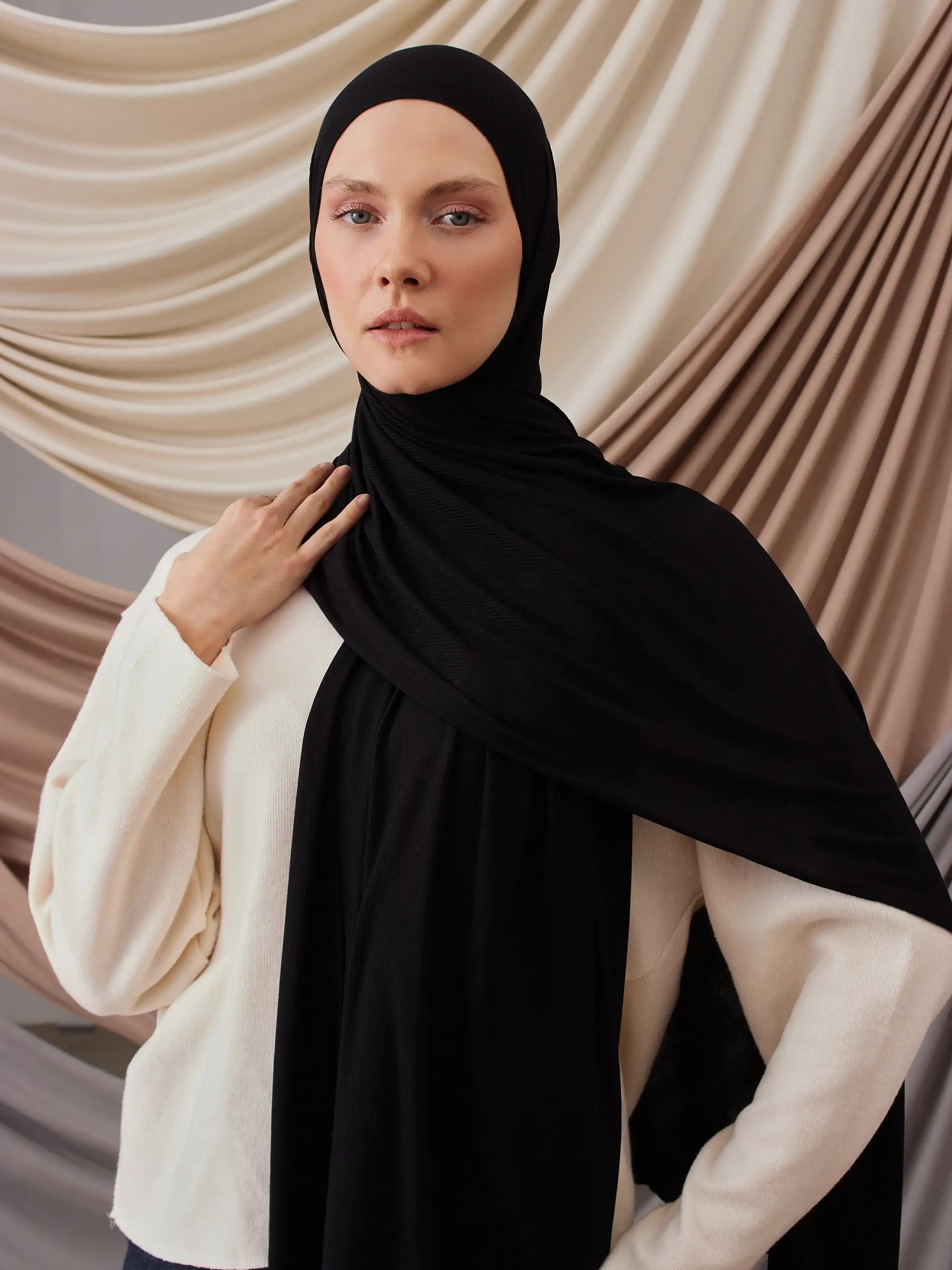 Small Ribbed Jersey Hijab - Black