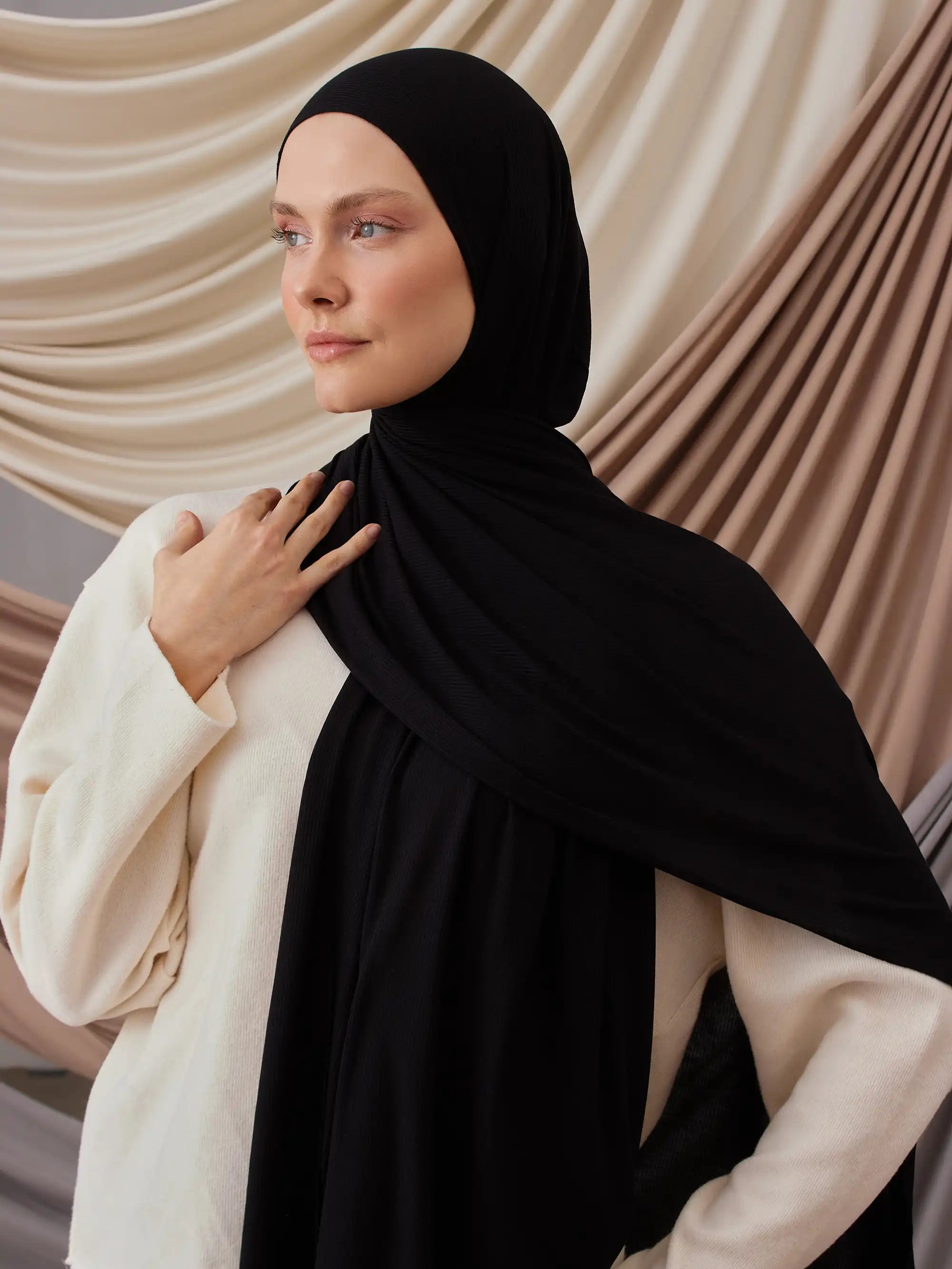 Small Ribbed Jersey Hijab - Black