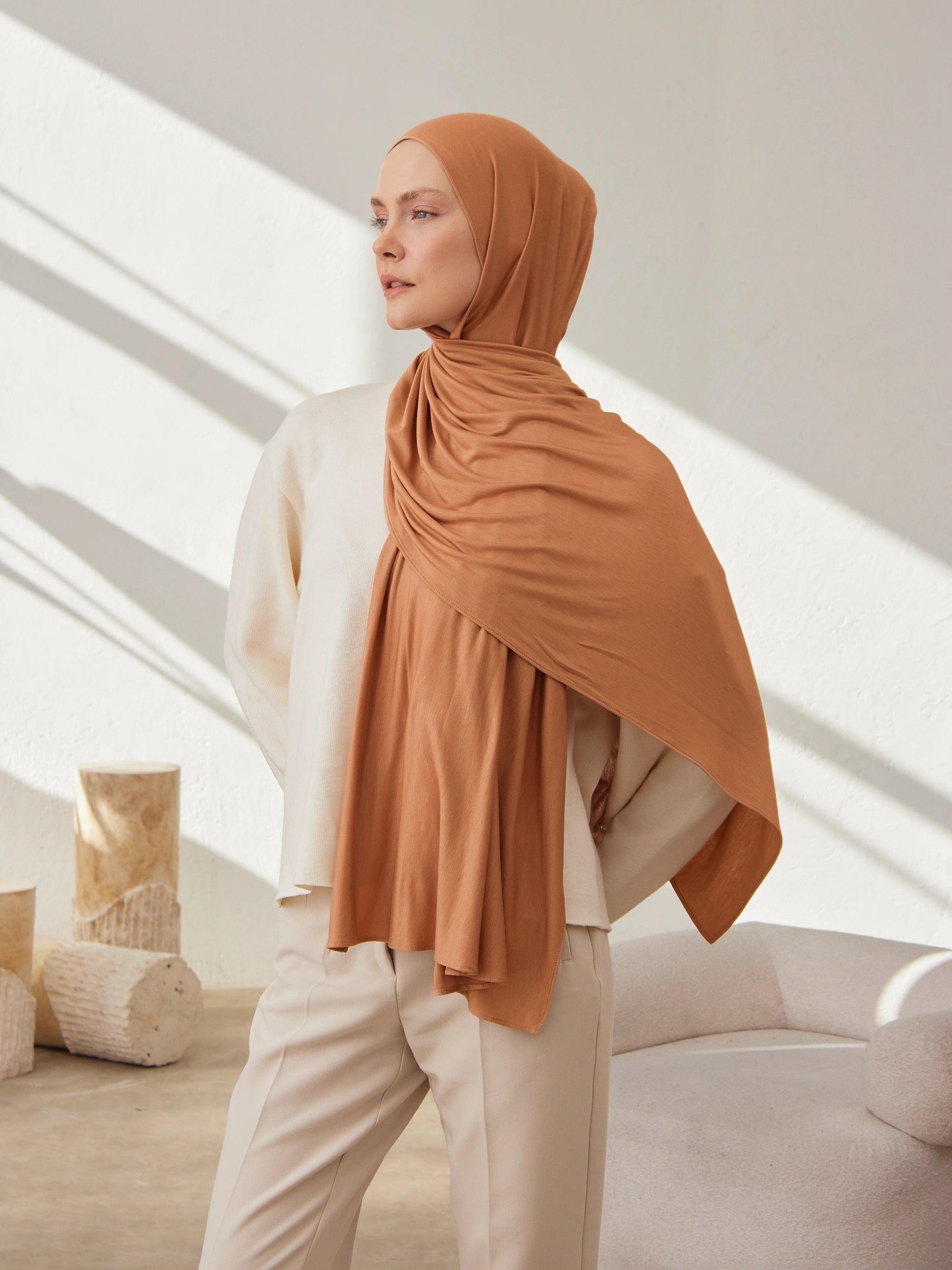 Small Jersey Light Hijab - Caramel